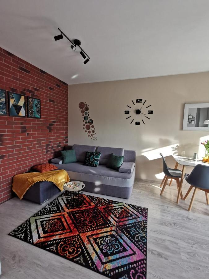 Apartament Osiedle Jelonka Apartman Jelenia Góra Kültér fotó