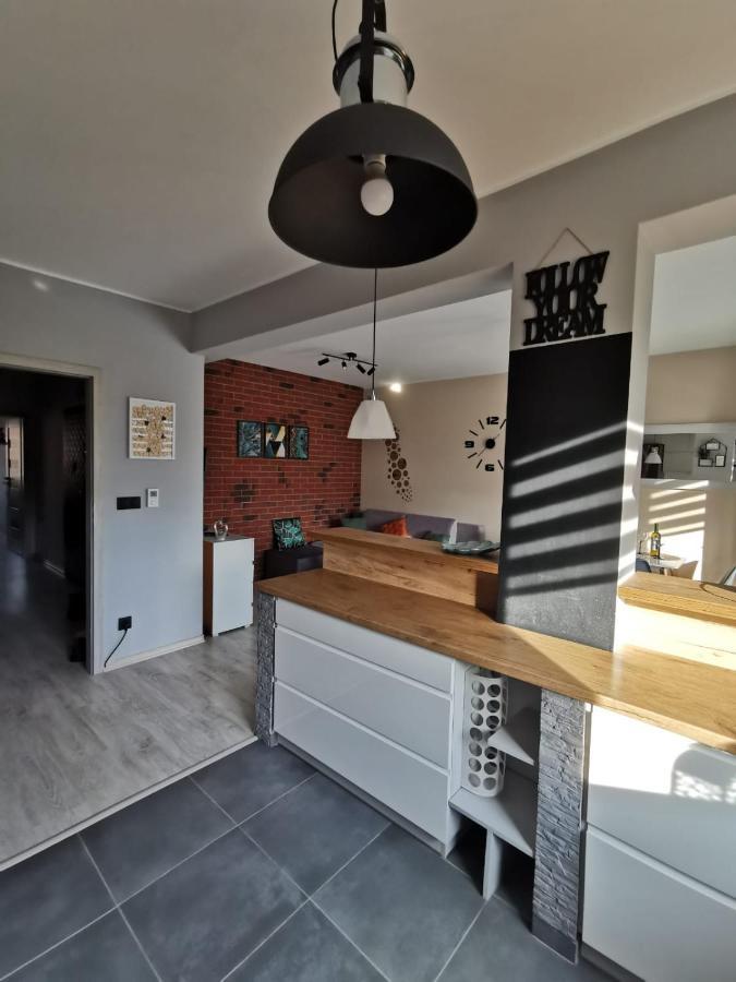 Apartament Osiedle Jelonka Apartman Jelenia Góra Kültér fotó